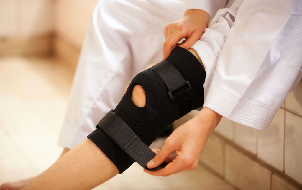 Les produits d’orthopédie Thuasne sont une marque d’accessoires orthopédiques qui accompagne quotidiennement les patients dans leurs problèmes musculosquelettiques, osseux et nerveux